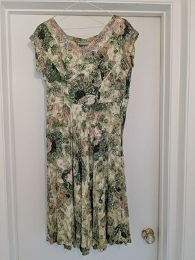 Vintage Sequined Green Dress With Pink Detailing